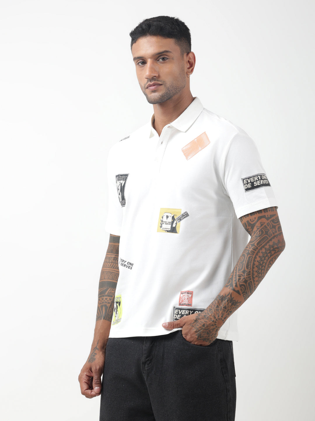 Men's Graphic Print Off-White Relaxed Fit Polo T-Shirt