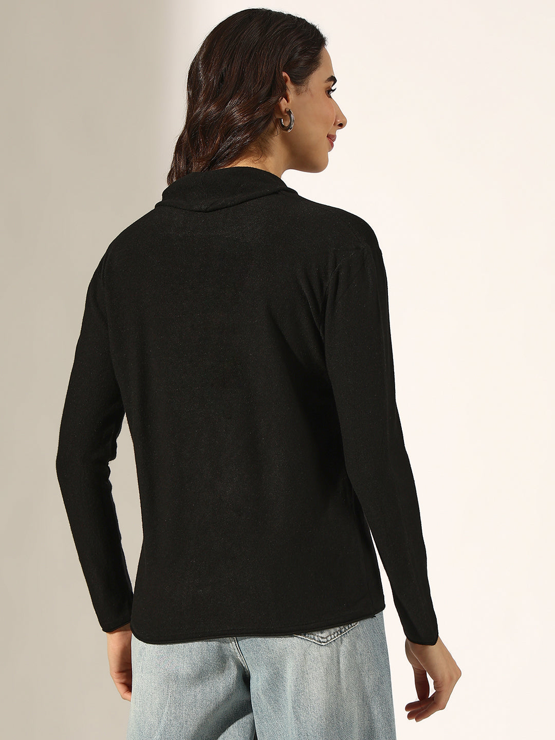 Women's Black V-Neck Long Sleeve Fitted Top with Button Detail