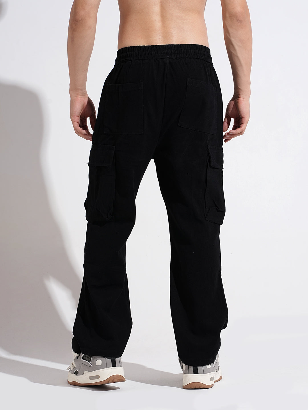 Men's Black Straight Fit Cargo Trousers