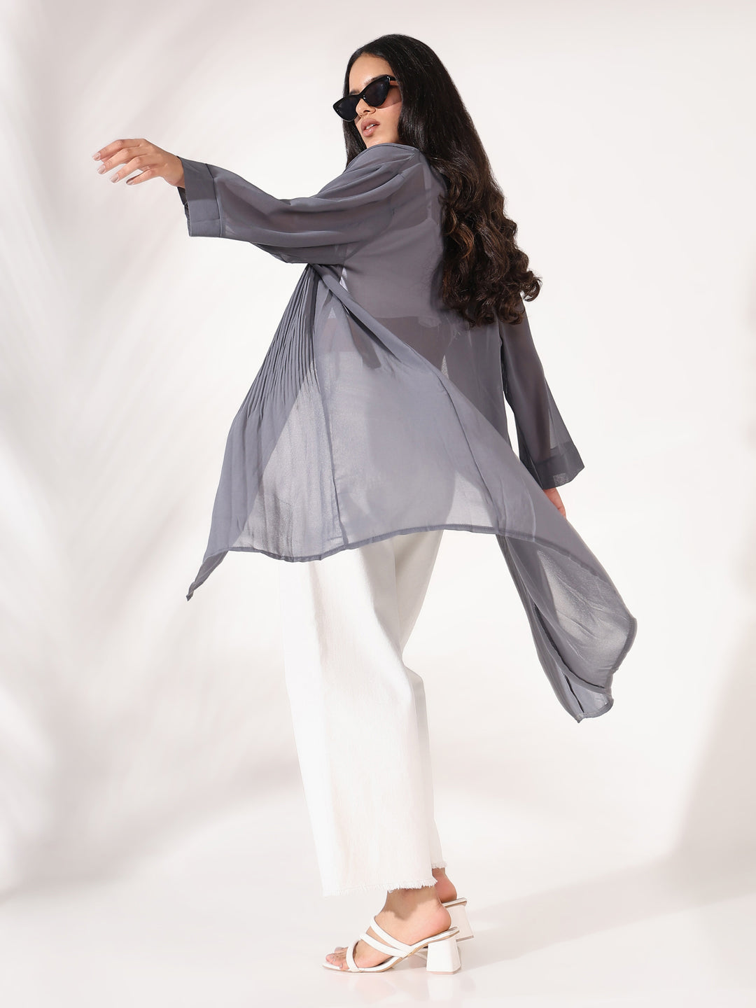 Women Grey Solid Longline Shrug