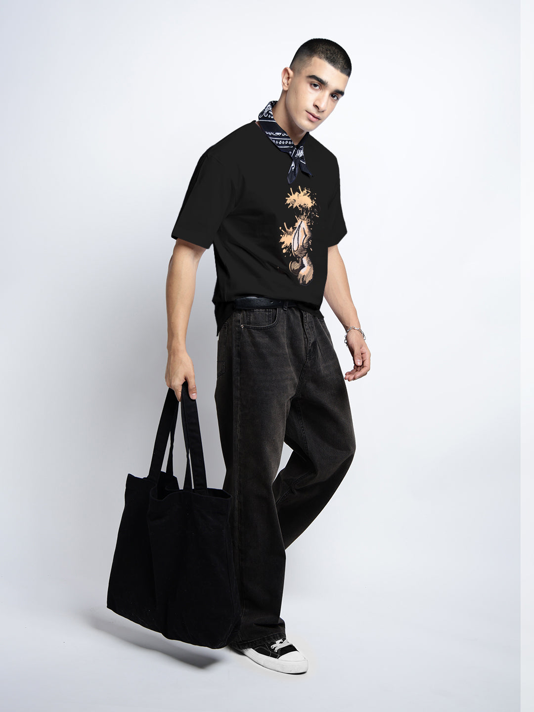 Men's Graphic Print Black Short Sleeves Round Neck Regular Fit T-Shirt