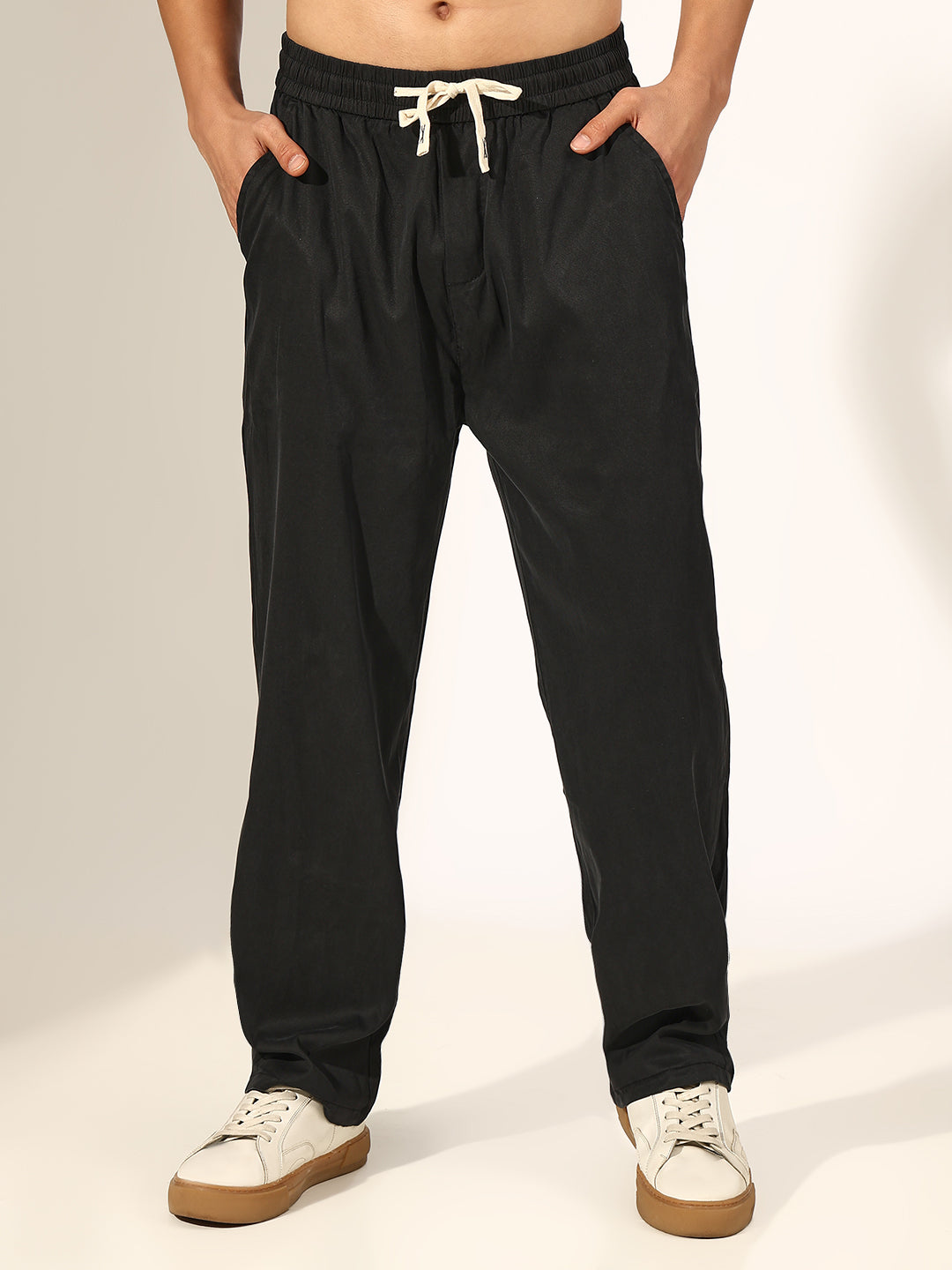 Men's Black Relaxed Fit Casual Trouser
