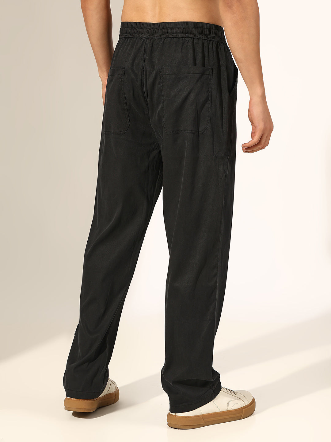 Men's Black Relaxed Fit Casual Trouser