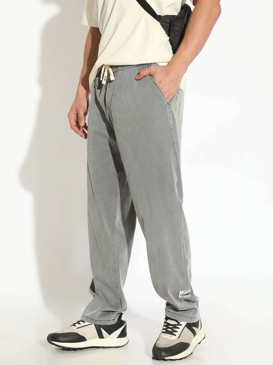 Men's Grey Regular Fit Low Rise Trousers