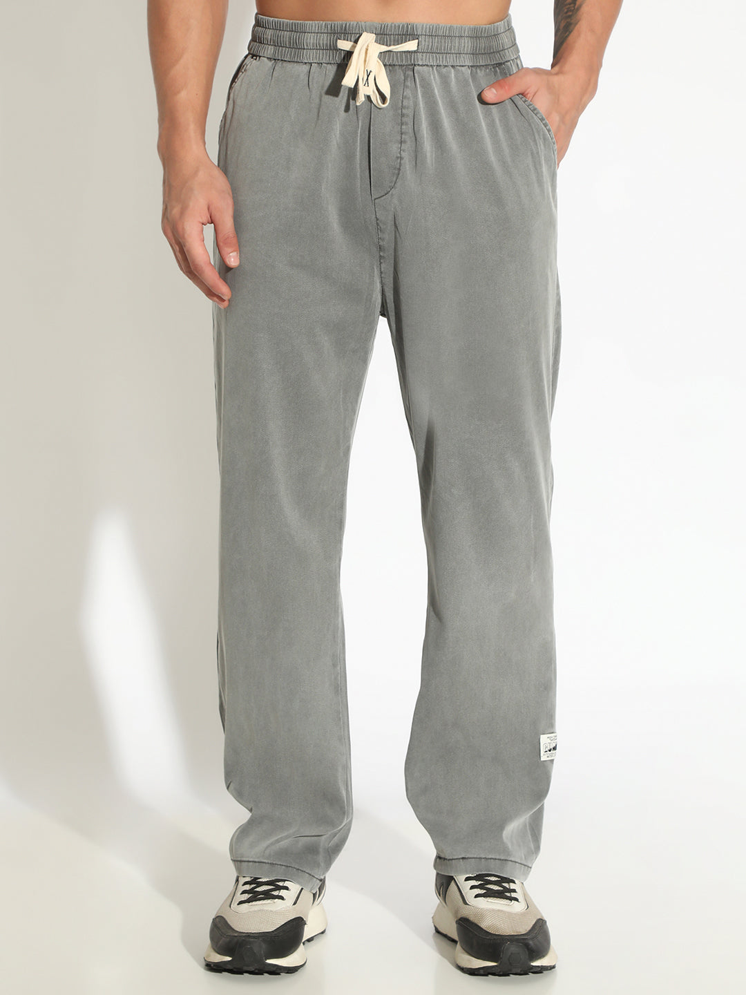Men's Grey Regular Fit Low Rise Trousers