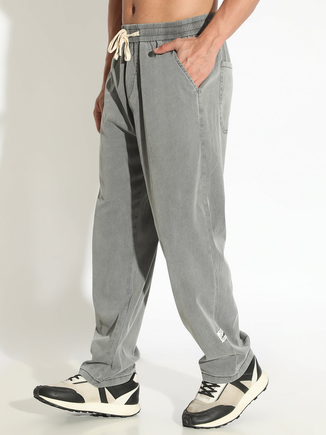 Men's Grey Regular Fit Low Rise Trousers