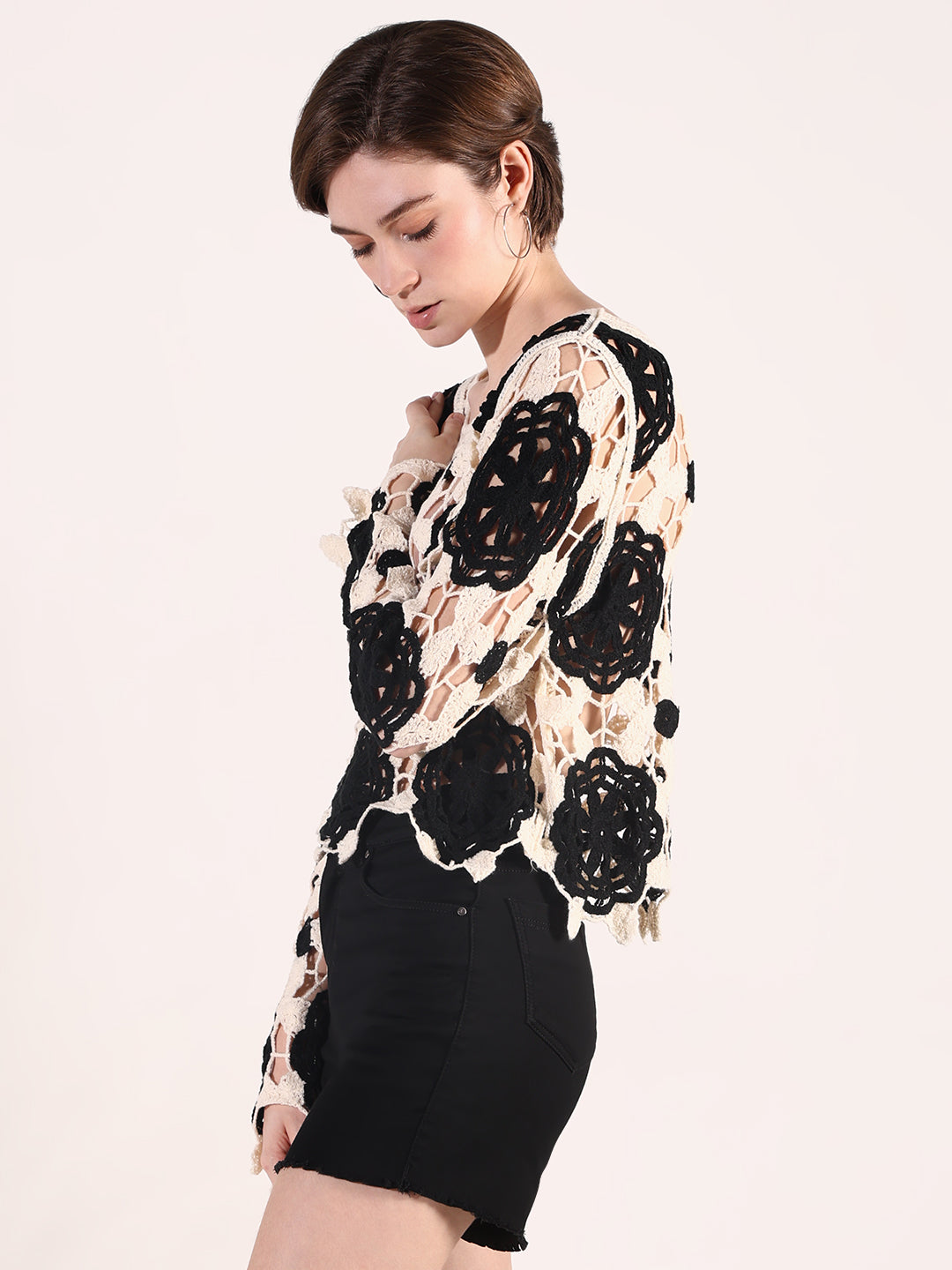 Women's Black Floral Crochet Top