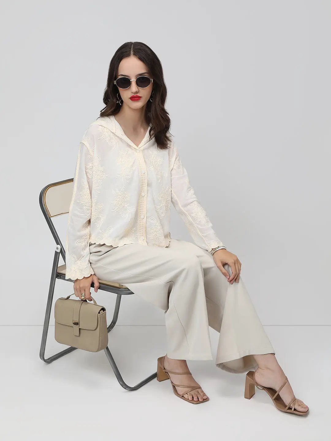 Women's Floral Embroidered Cream Scalloped Hem Shirt with Hood - Uncategorized from SHOWOFFFF
