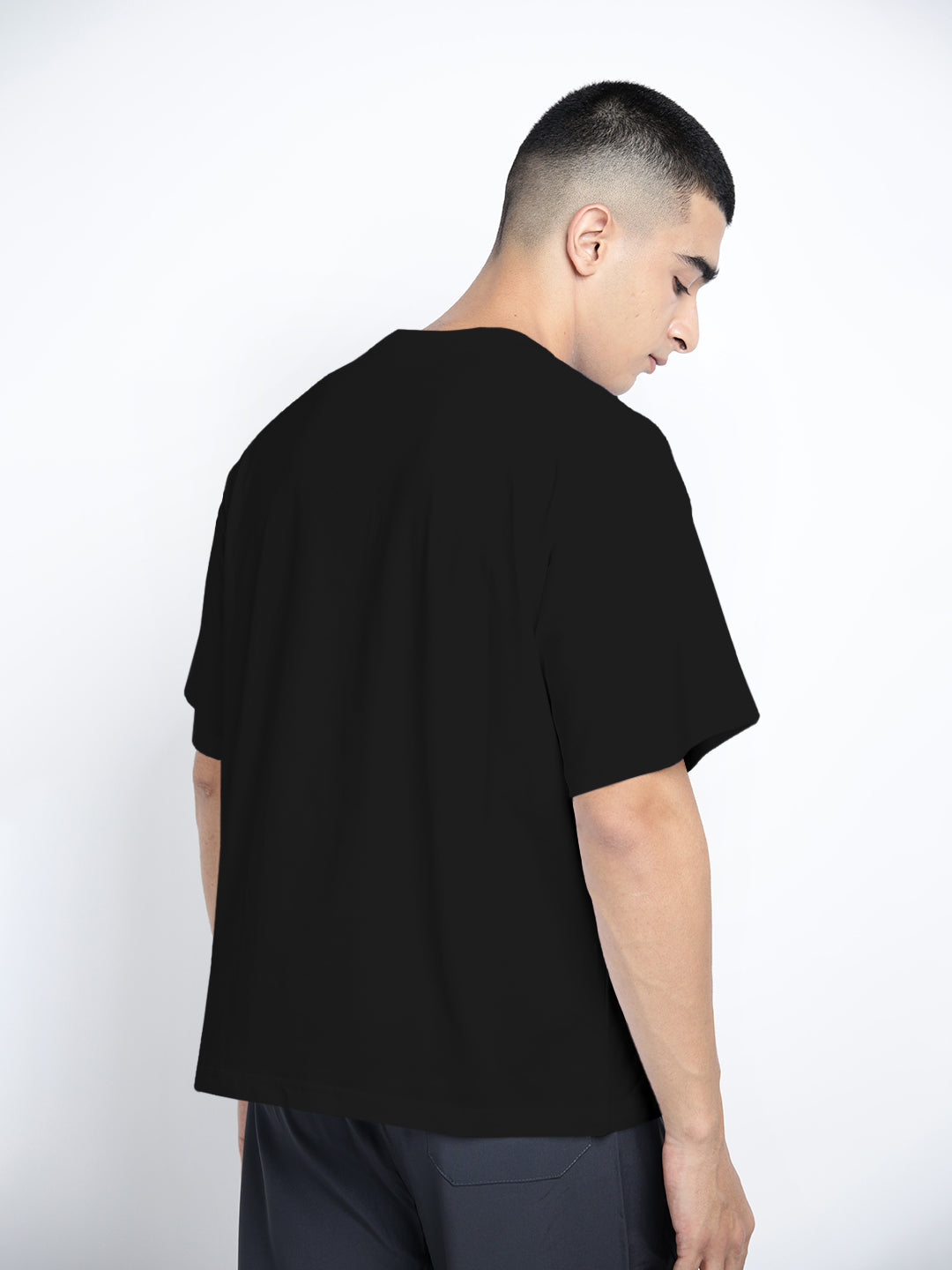 Men's Typography Black Short Sleeves Round Neck Oversized T-Shirt