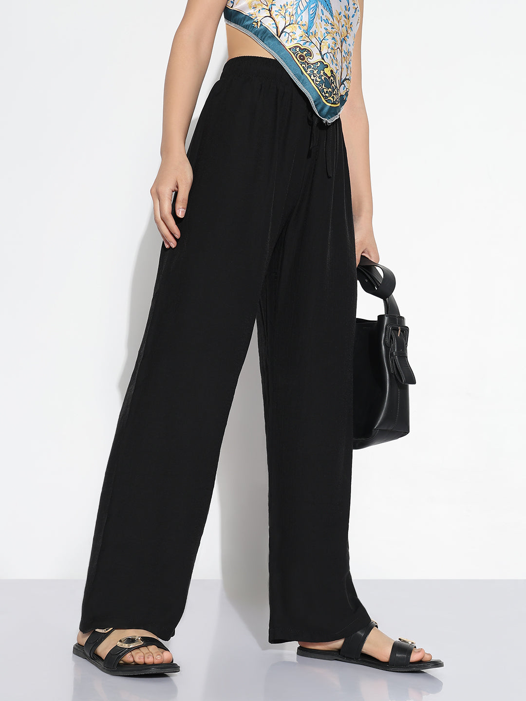 Women Black Solid Relaxed Fit Trousers