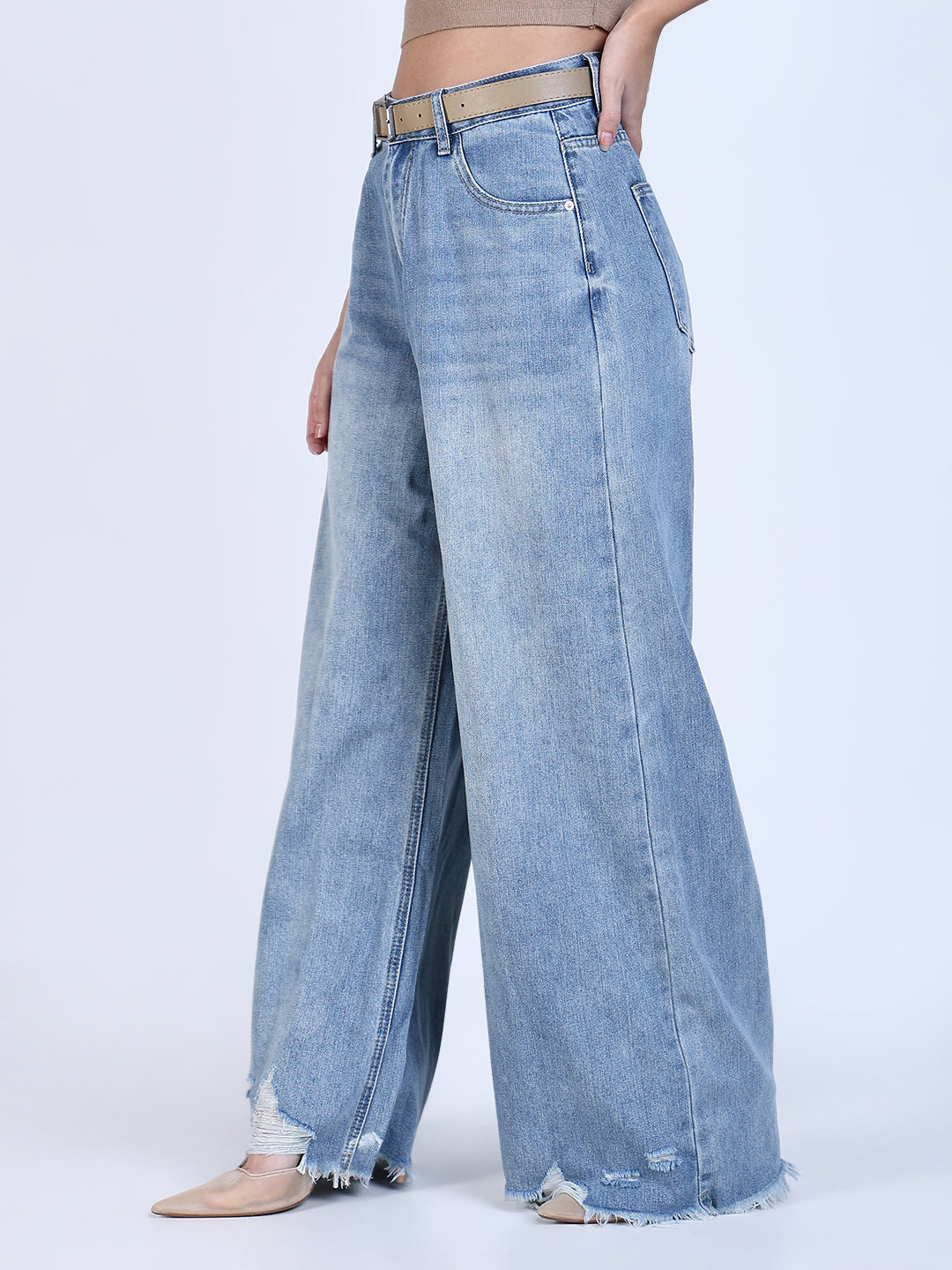 Women Solid Blue Wide Leg Jeans with Belt