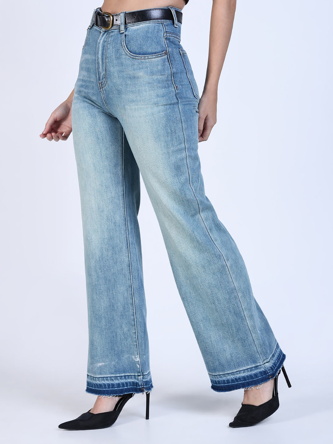 Women Solid Blue Bootcut Jeans with Belt