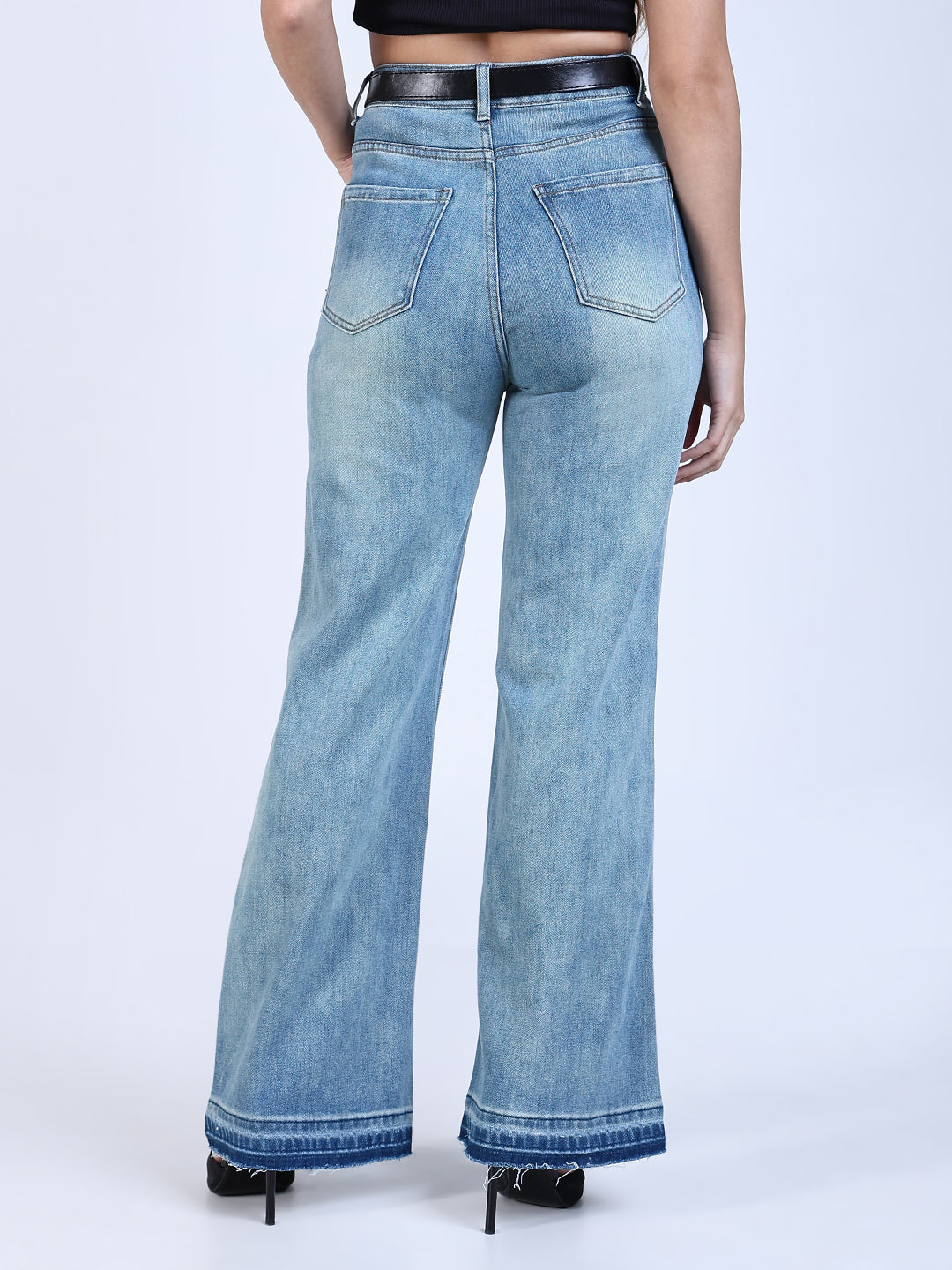 Women Solid Blue Bootcut Jeans with Belt