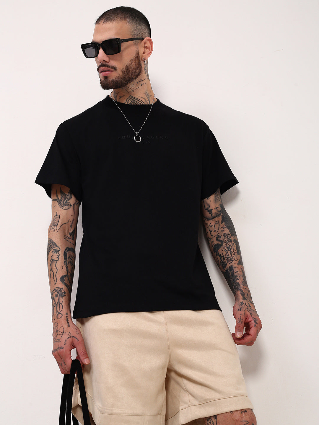 Men Black Solid T Shirt