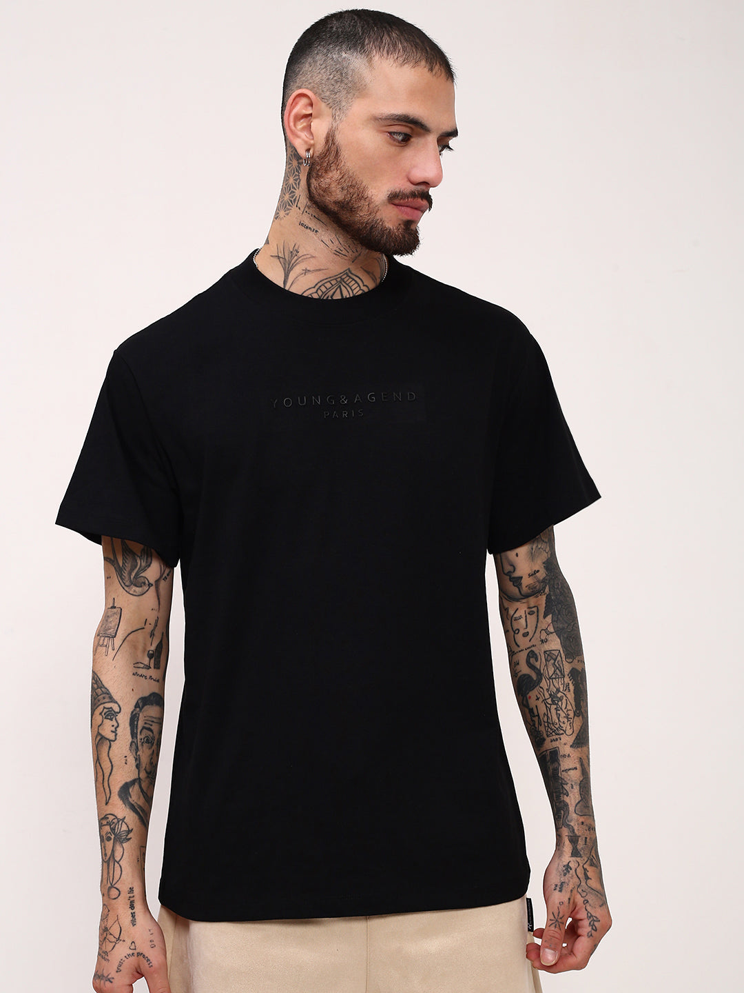 Men Black Solid T Shirt