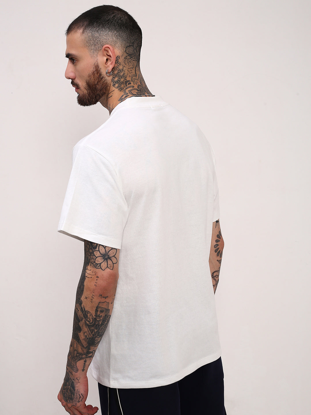 Men White Solid T Shirt