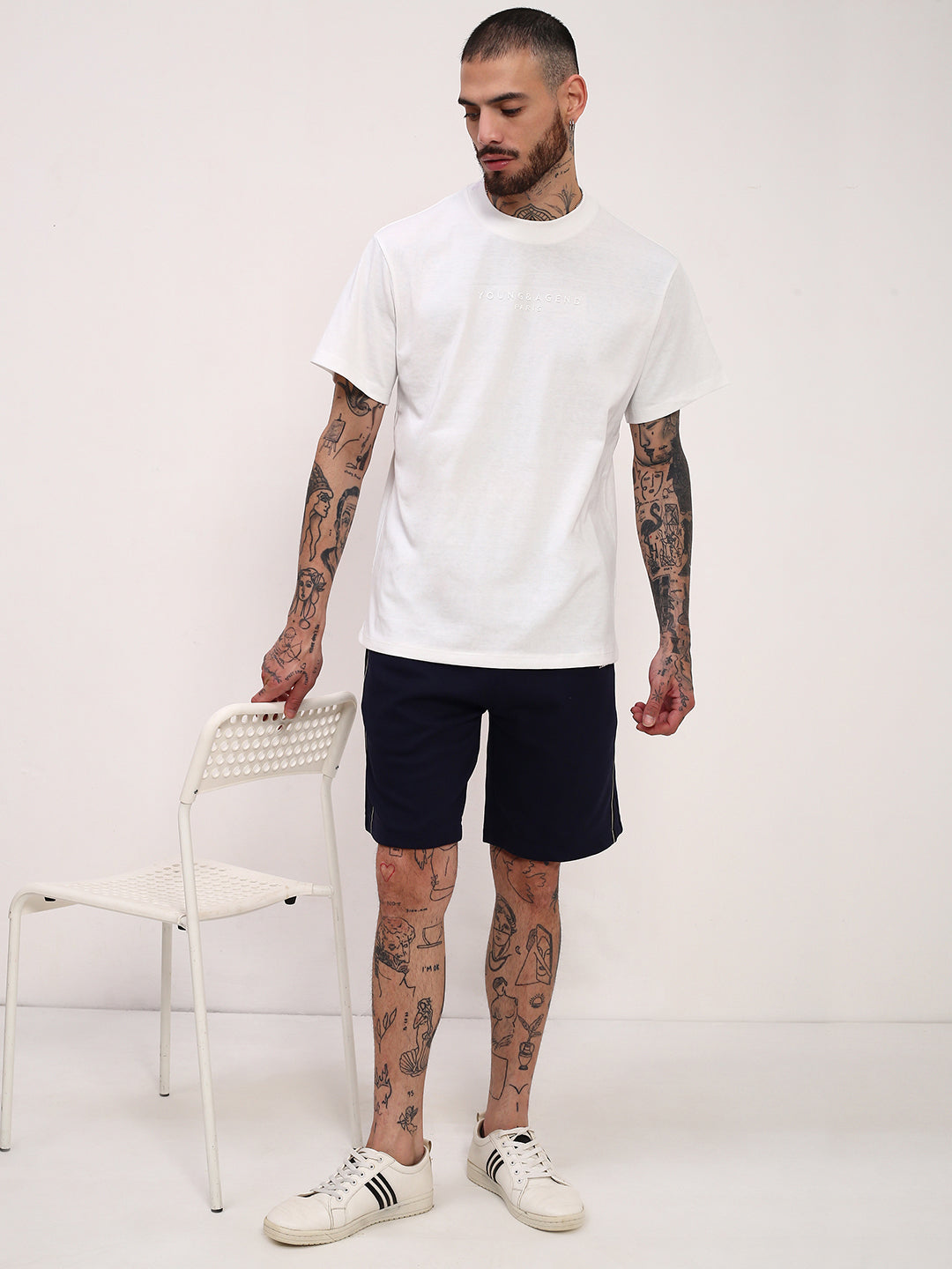 Men White Solid T Shirt