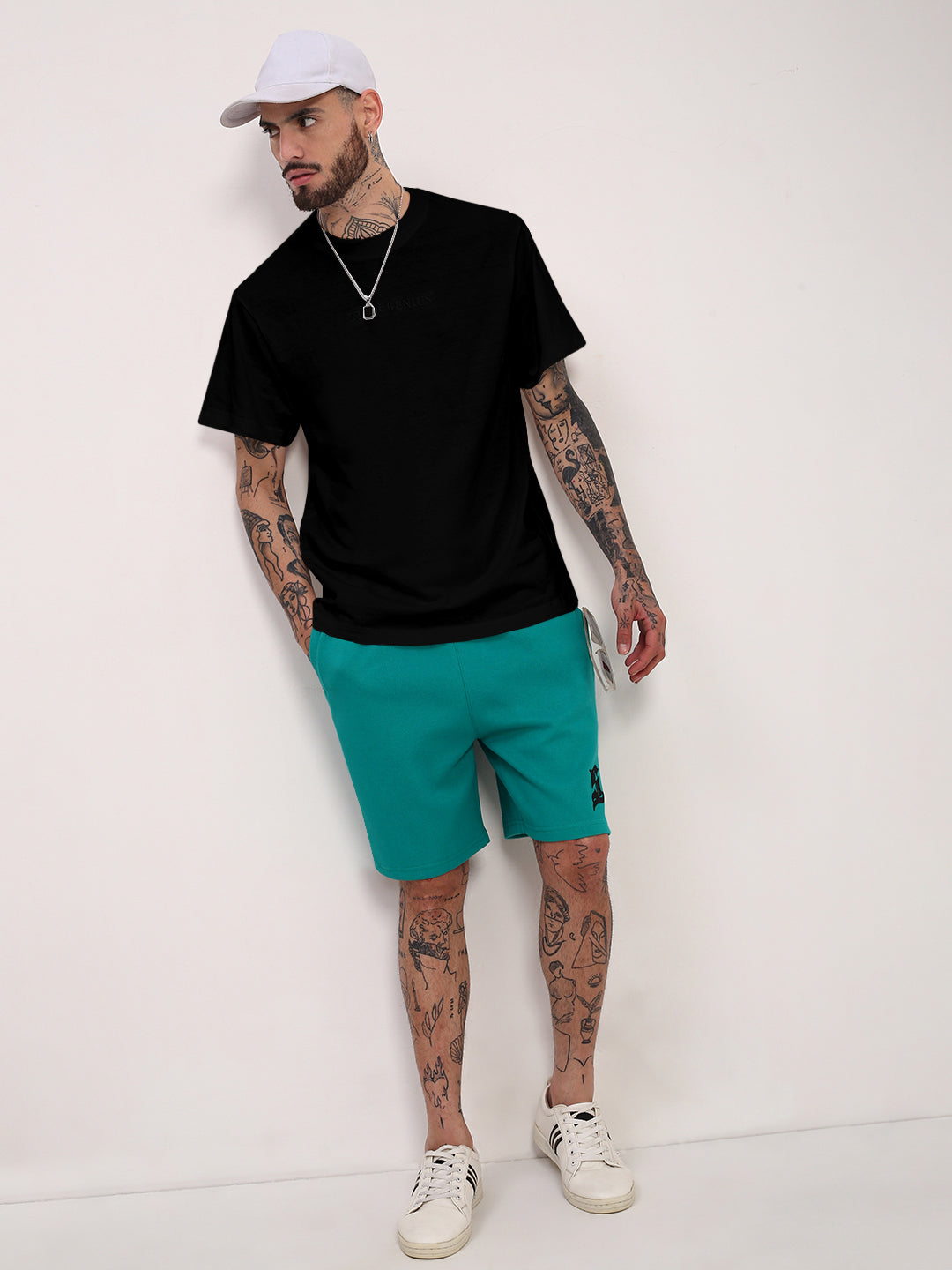 Men's Black Short Sleeves Round Neck Slim Fit T-Shirt