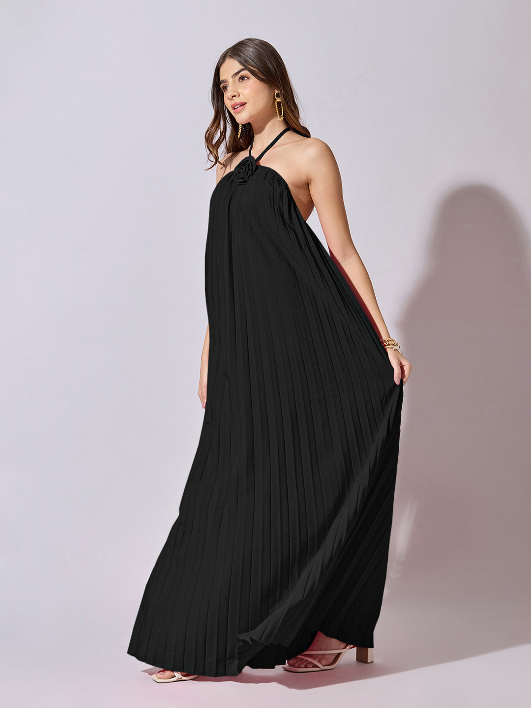 Women's Pleated Black Halter Neck Maxi Dress