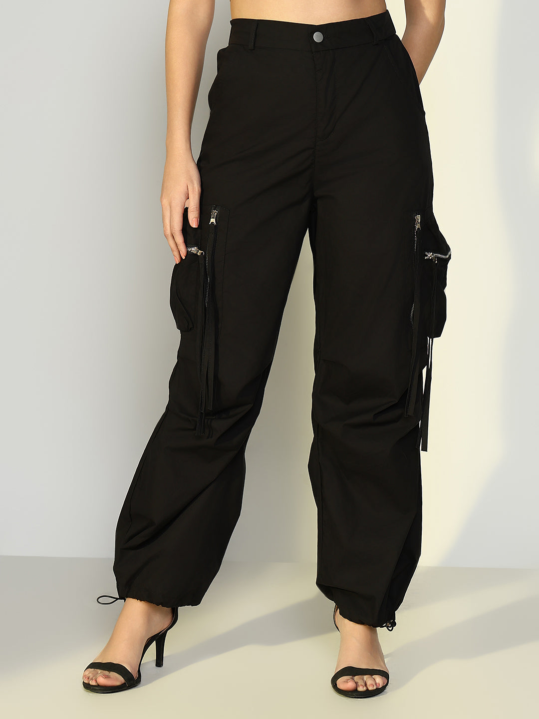 Women Solid Black Parachute Trouser