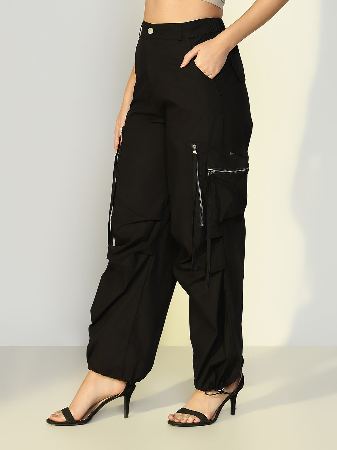 Women Solid Black Parachute Trouser