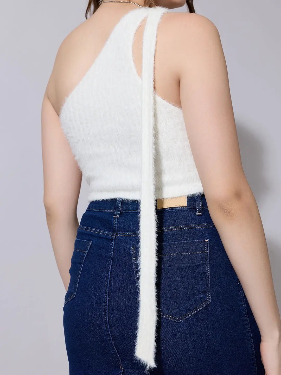 Women's Knitted White Fuzzy One-Shoulder Crop Top - Uncategorized from SHOWOFFFF