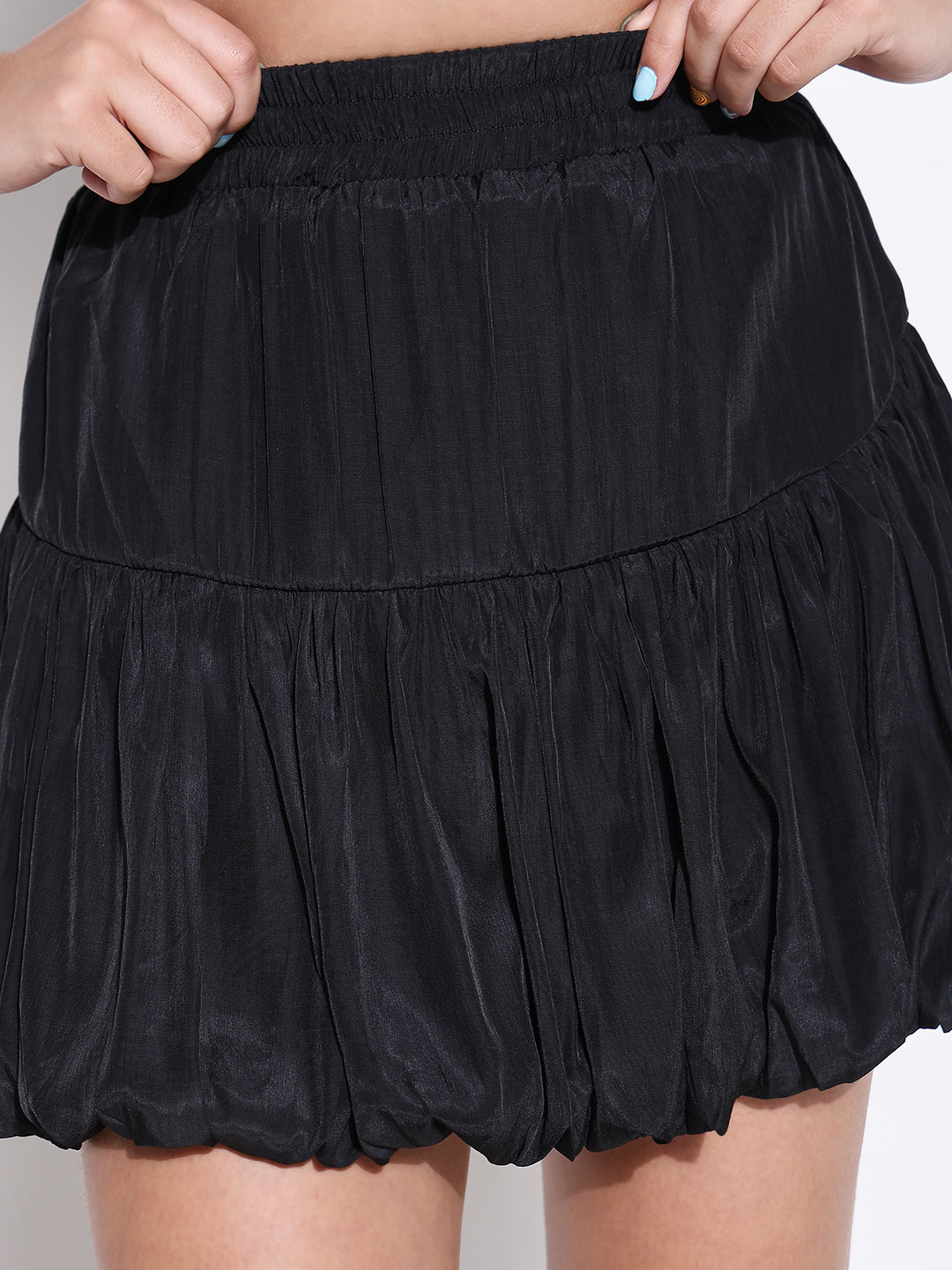 Women Black Solid Balloon Skirt