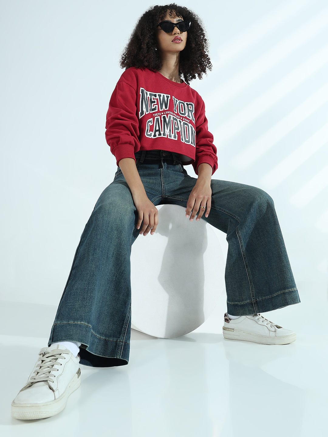 Women's Blue Wide-Leg Flare Jeans with Bottom Hem