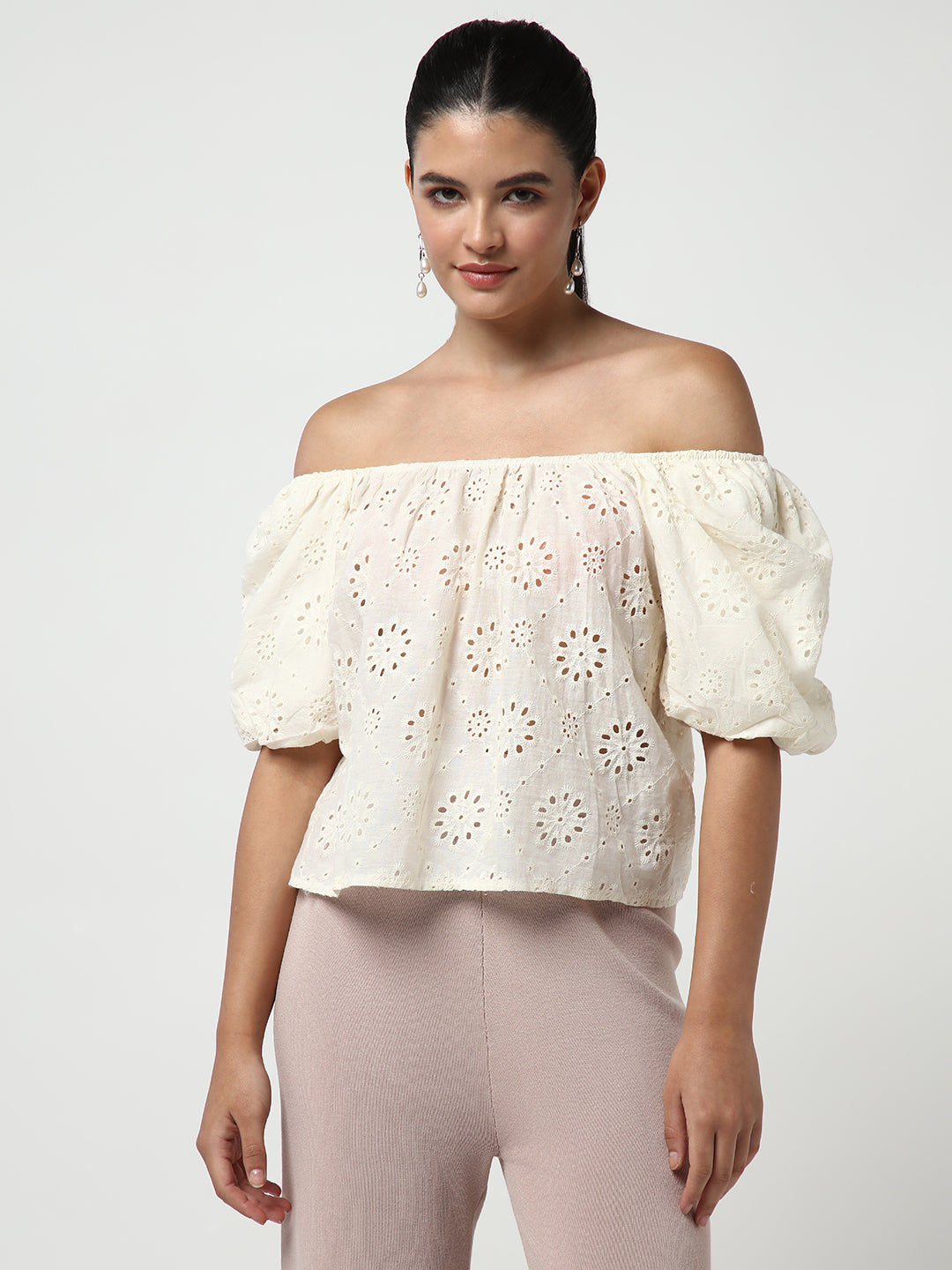 Women Cream Solid Schiffli Crop Top