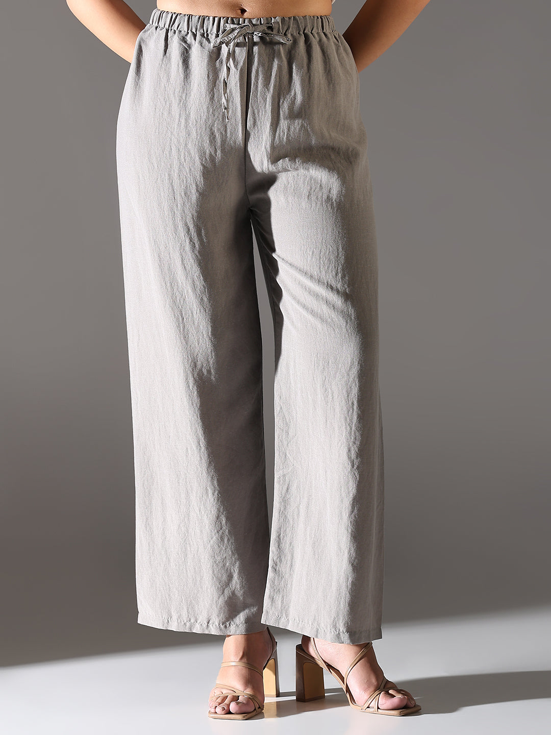 Women Grey Solid Parallel Trousers