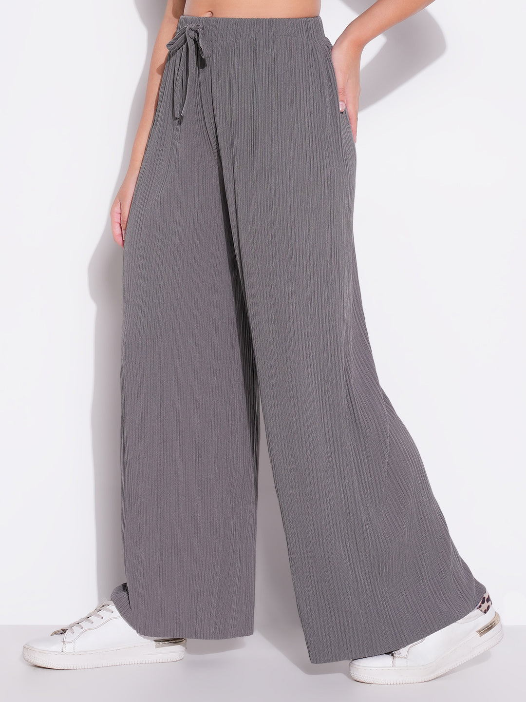 Women Grey Solid Parallel Trousers