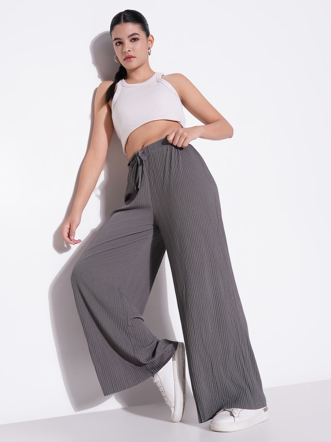 Women Grey Solid Parallel Trousers