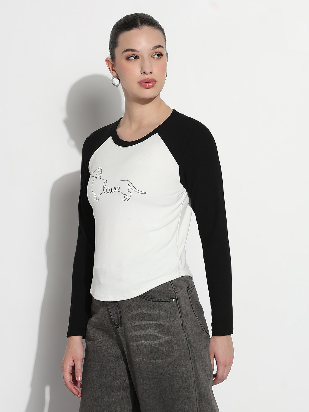 Women's Graphic White Round Neck Top