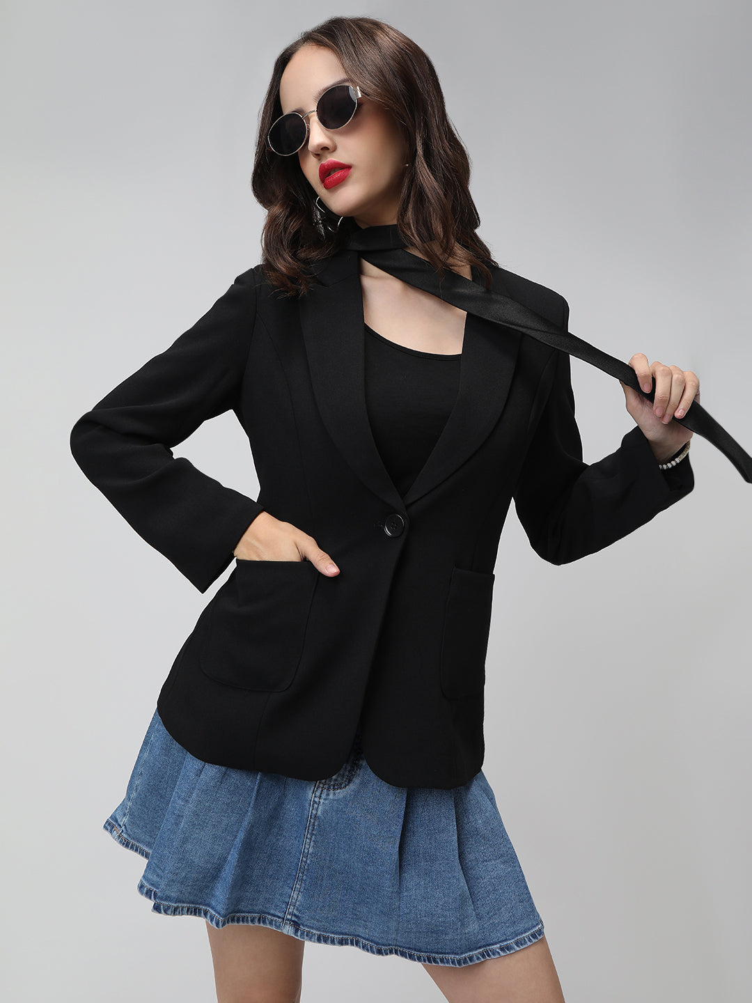 Women's Tailored Black Single Breasted Blazer