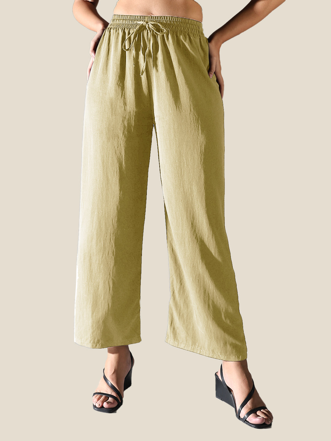 Women Green Solid Straight Fit Parallel Trousers