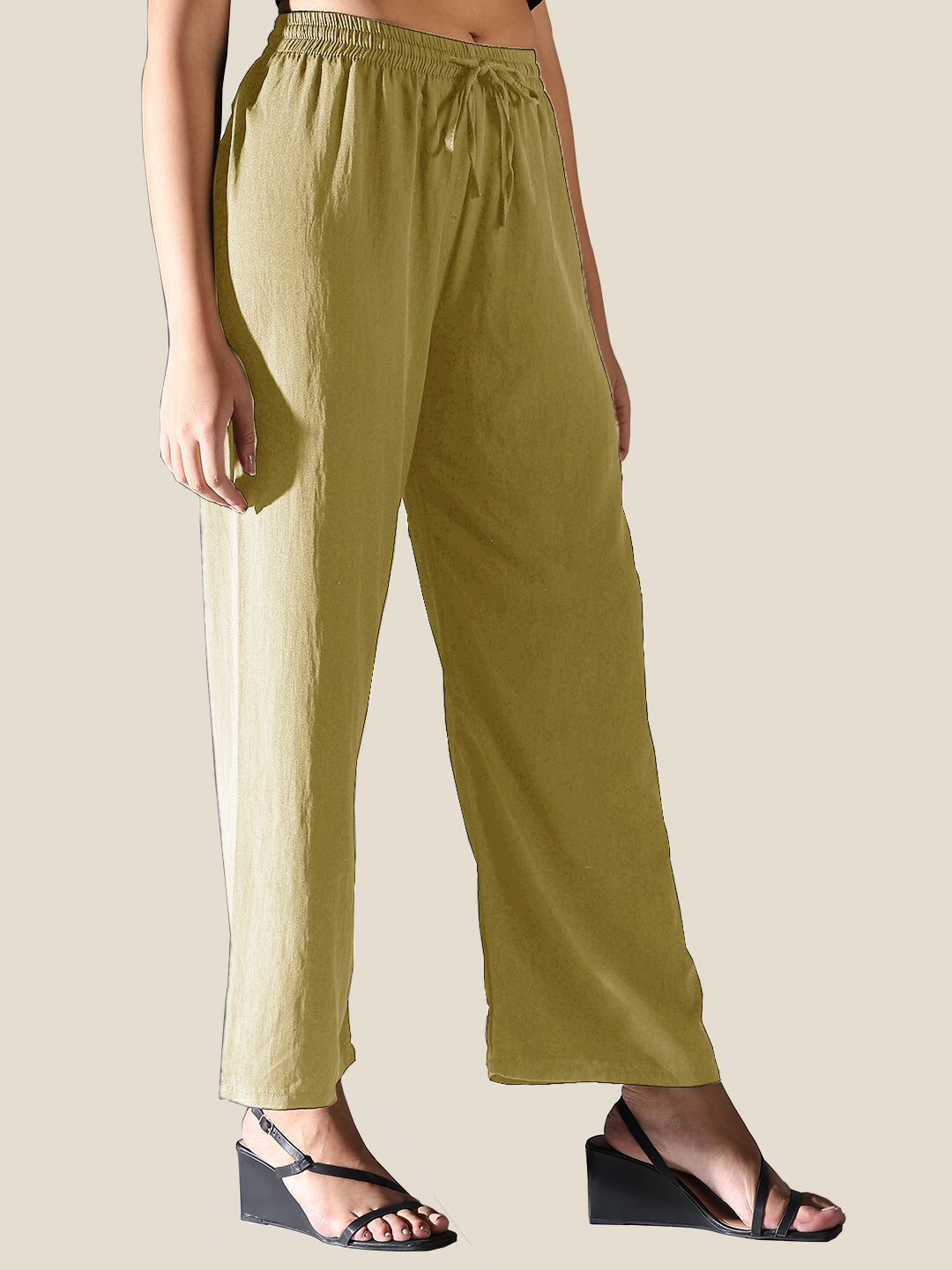 Women Green Solid Straight Fit Parallel Trousers