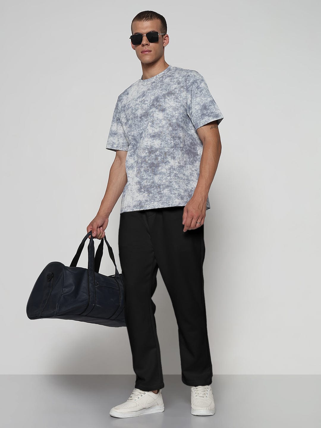 Men's Black Relaxed Fit Trousers