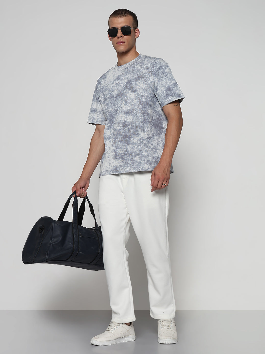 Men's White Relaxed Fit Trouser