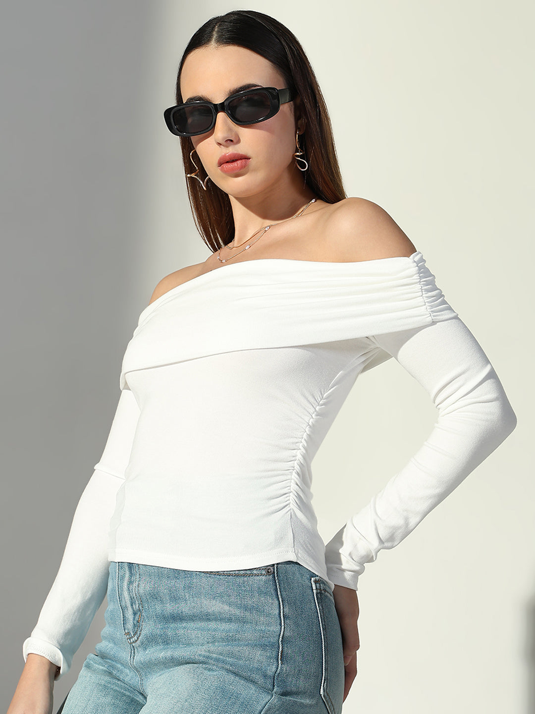 Women White Solid Top