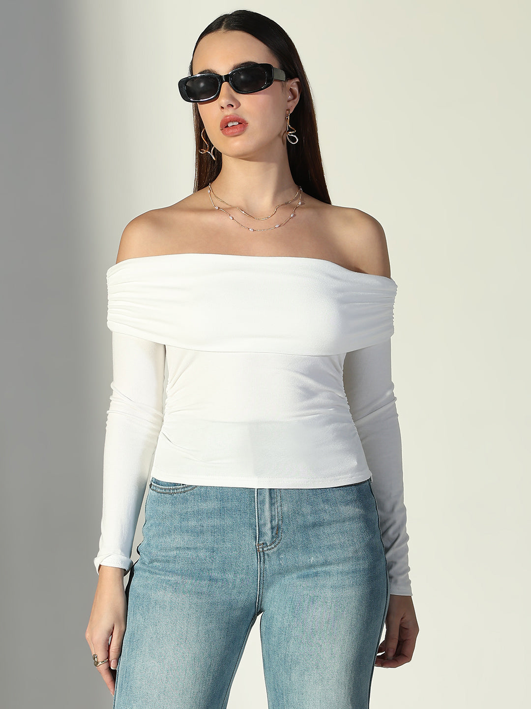 Women White Solid Top