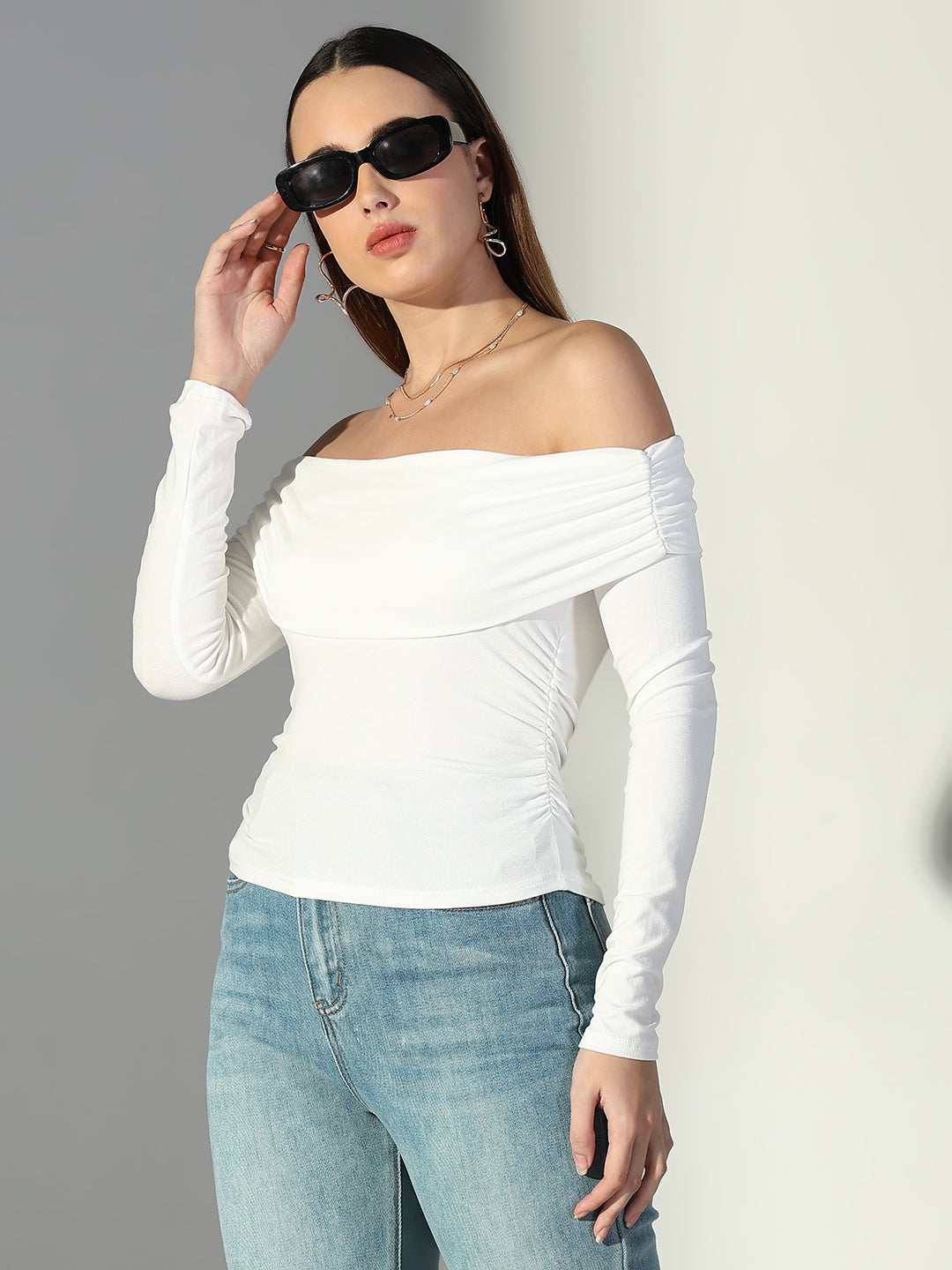 Women White Solid Top