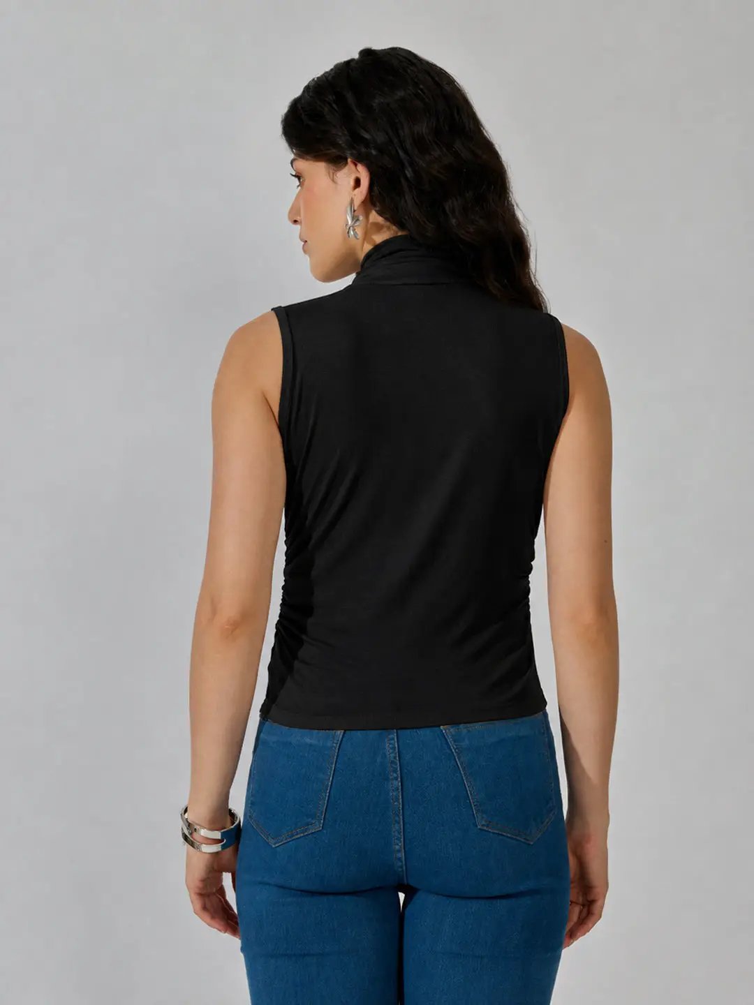 Women's Black Sleeveless Tie Neck Ruched Top - from SHOWOFFFF
