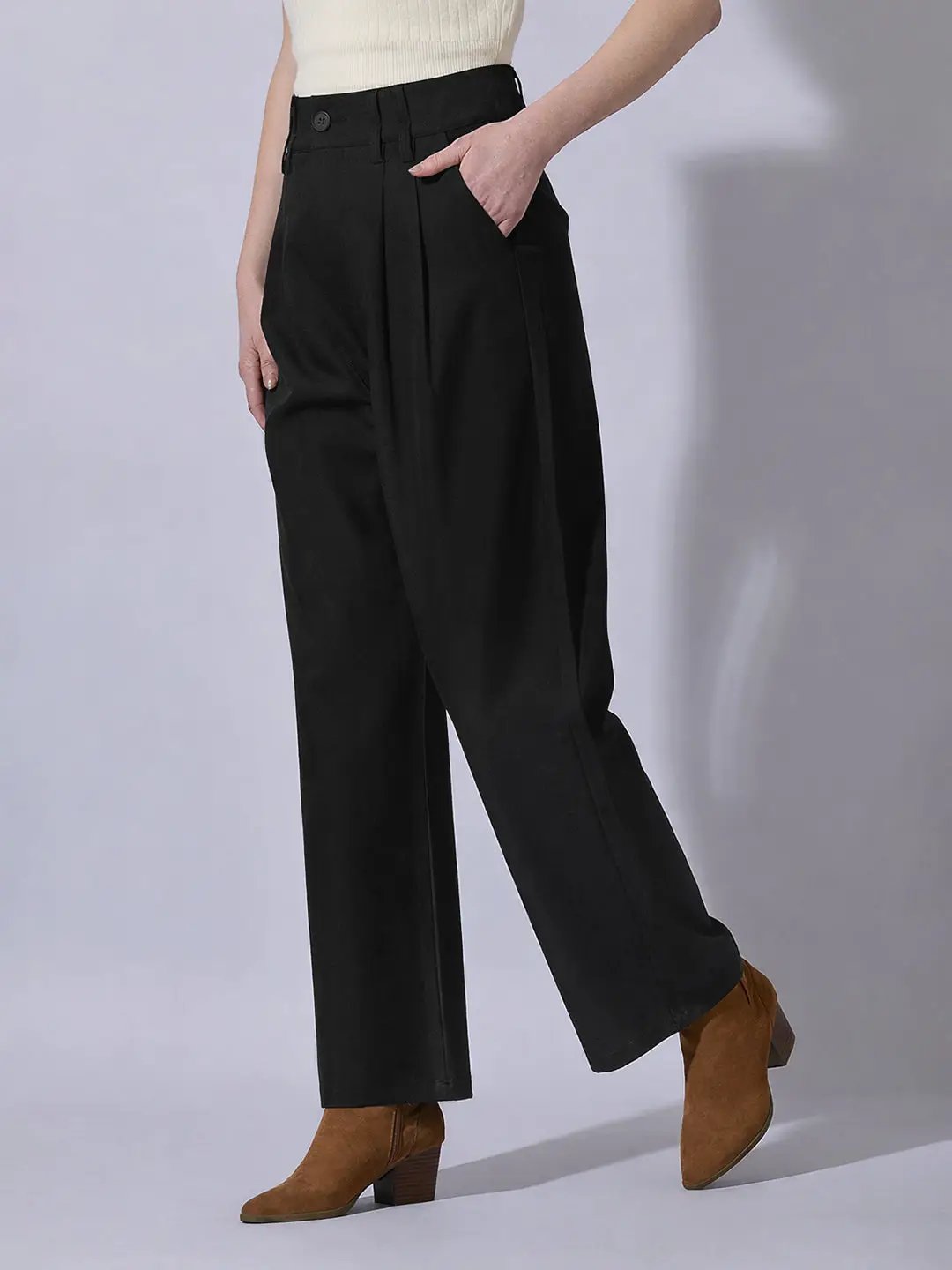 Women's Black Relaxed Fit Wide Leg Trousers - from SHOWOFFFF