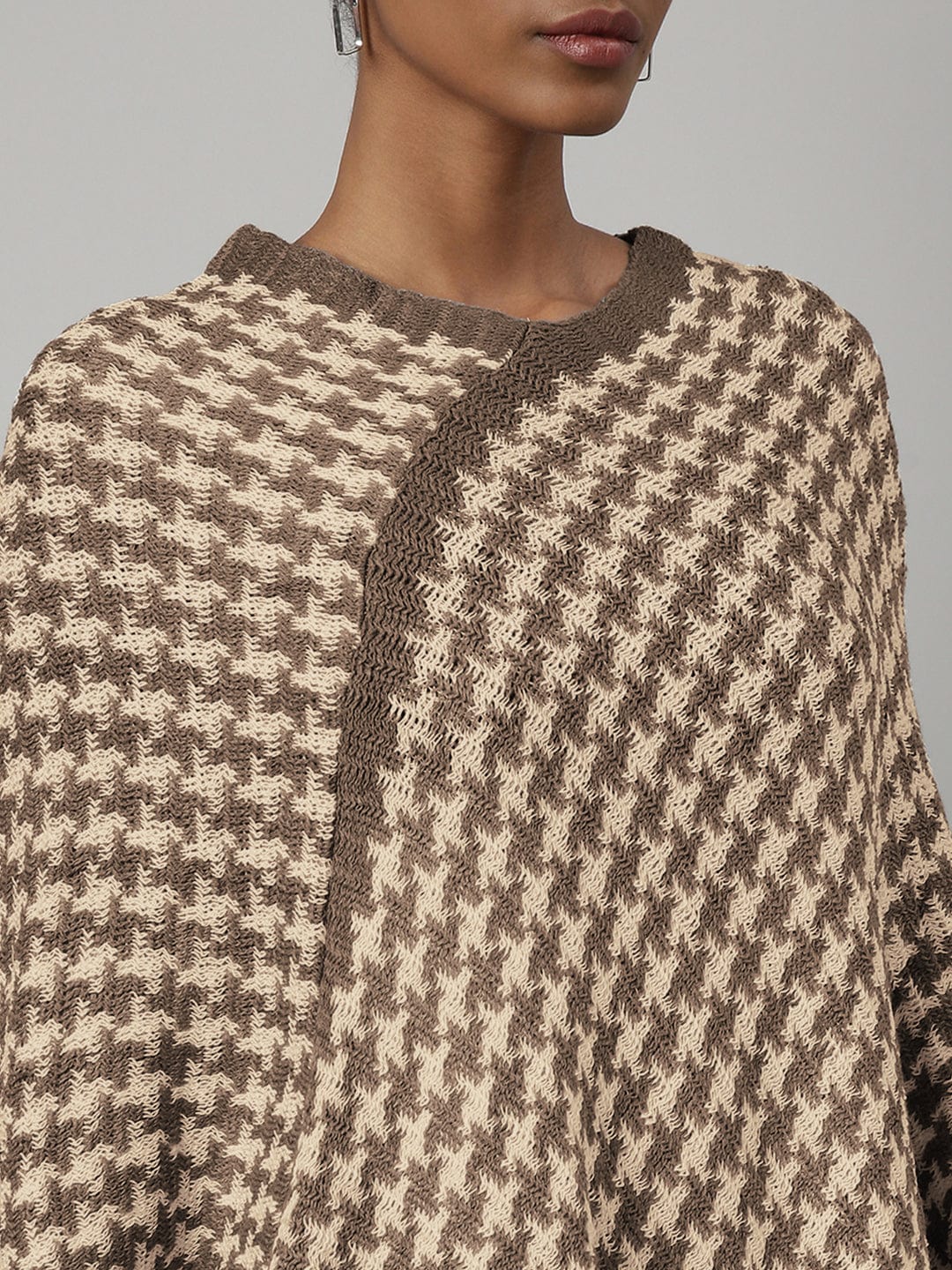 Women's Beige Houndstooth Knitted Poncho with Fringe Trim