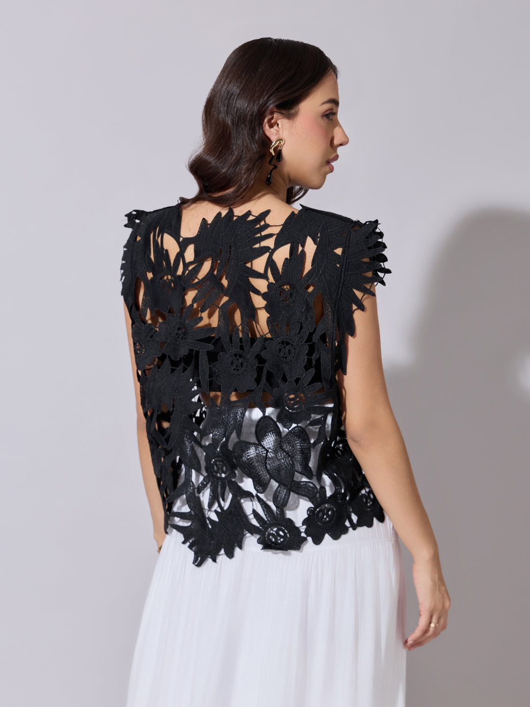 Women's Black Crochet Cutwork Sleeveless Top