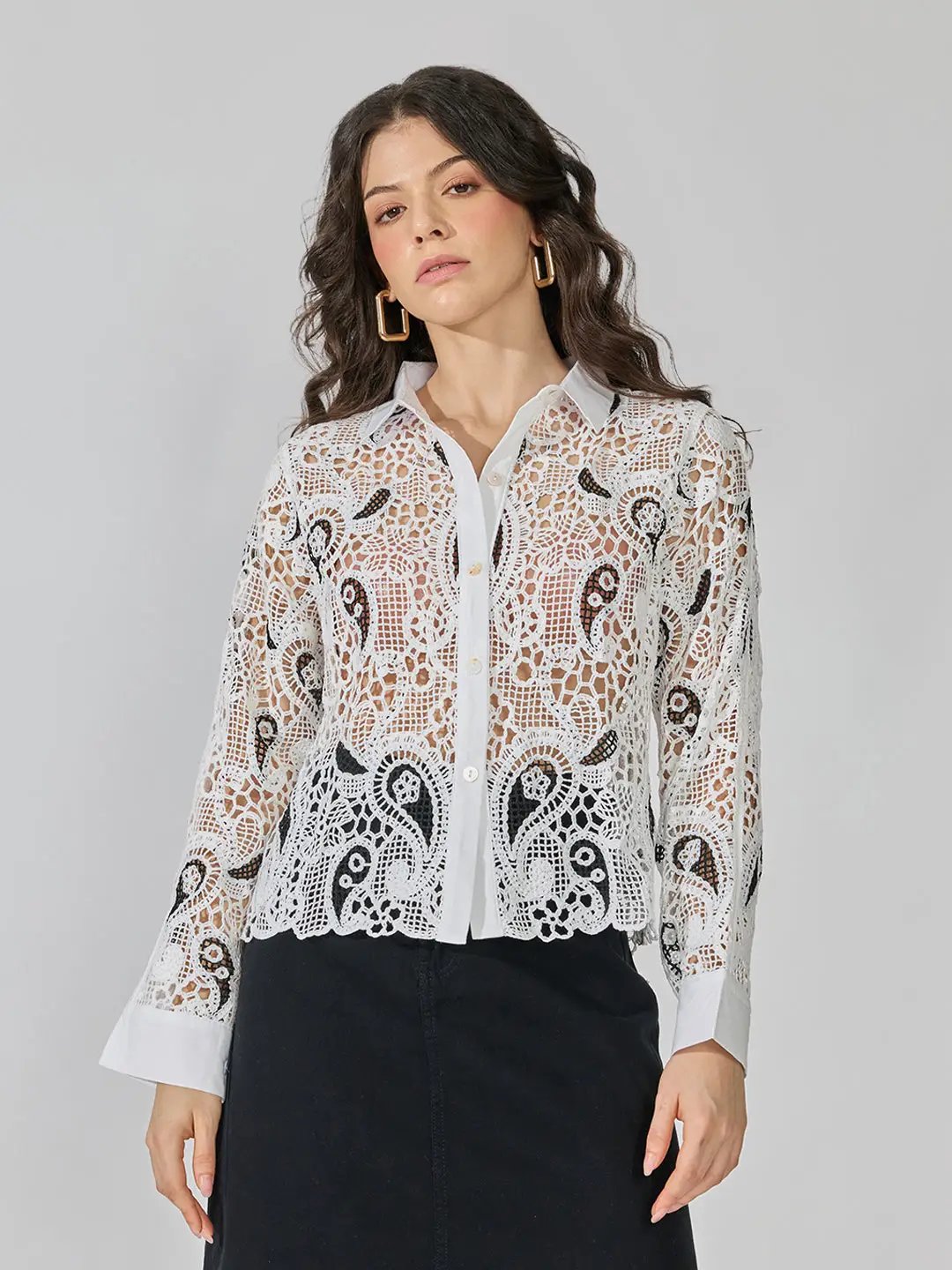 Women's White Paisley Crochet Shirt with Contrast Collar