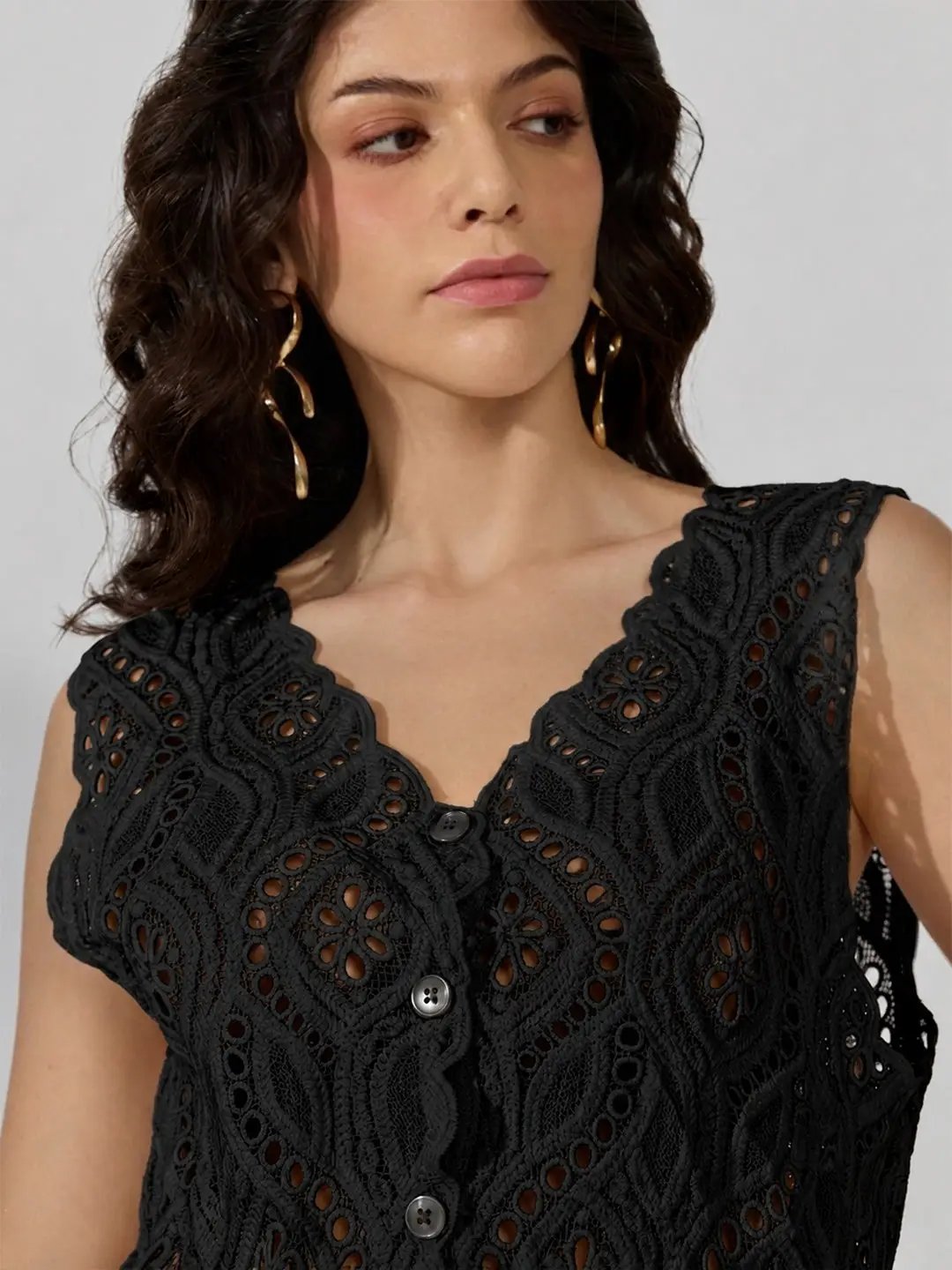Women's Black Crochet Sleeveless Fringe Hem Button-Front Top - from SHOWOFFFF
