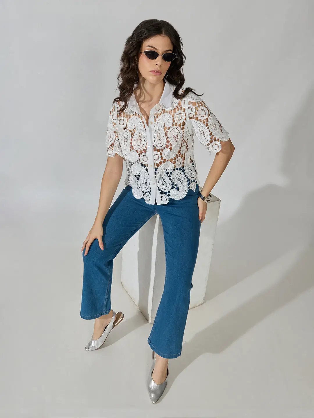 Women's Paisley Crochet White Short Sleeve Shirt
