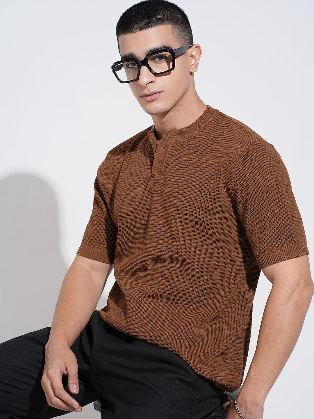 Men’s Textured Brown Knitted Short Sleeve Henley T-Shirt