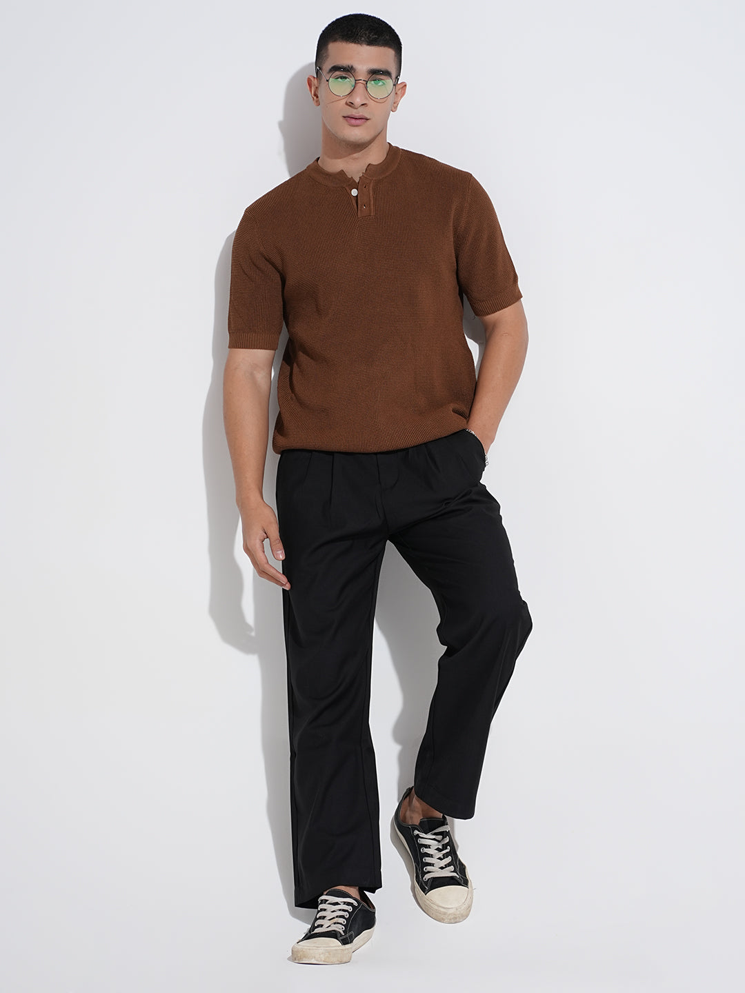 Men’s Textured Brown Knitted Short Sleeve Henley T-Shirt